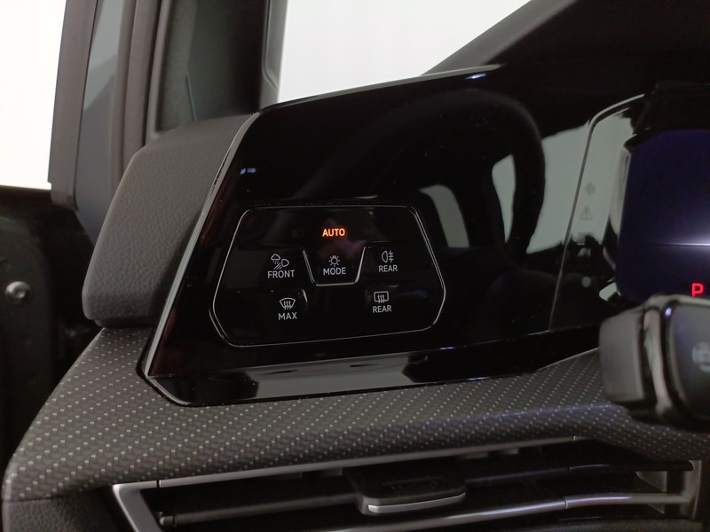 Volkswagen Golf 1.5 etsi evo r-line 150cv dsg