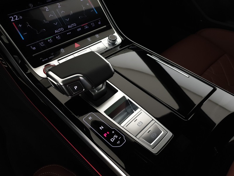 Audi S8 4.0TFSI 571CV quattro tiptronic Sport Attitude