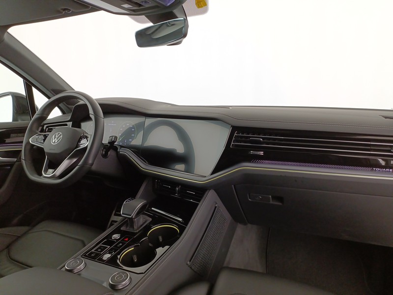 Volkswagen Touareg 3.0 v6 tdi scr r-line 231cv auto