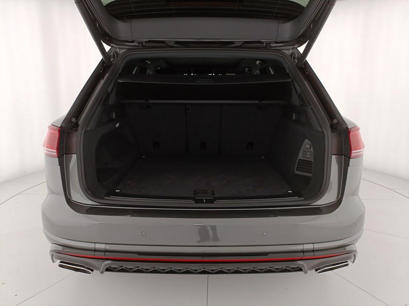 Volkswagen Touareg 3.0 v6 tdi scr r-line 231cv auto