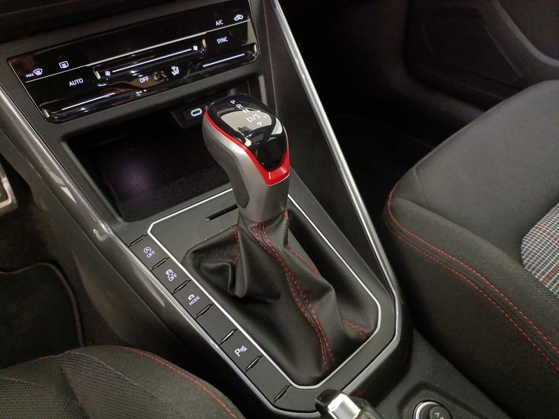 Volkswagen Polo 2.0 tsi gti dsg