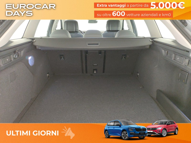 Volkswagen Passat 1.5 tsi ehybrid business 204cv dsg