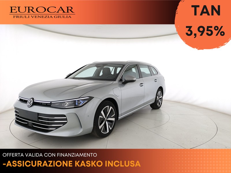 Volkswagen Passat 1.5 tsi ehybrid business 204cv dsg
