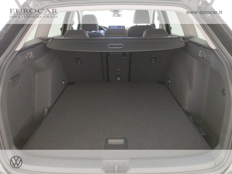 Volkswagen Golf variant 2.0 tdi life 150cv dsg