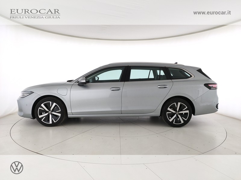 Volkswagen Passat 1.5 tsi ehybrid business 204cv dsg