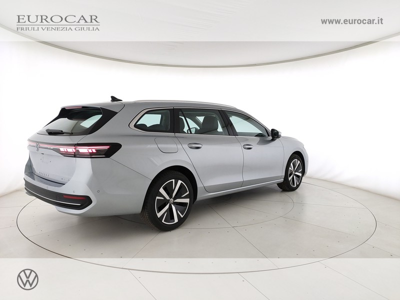 Volkswagen Passat 1.5 tsi ehybrid business 204cv dsg