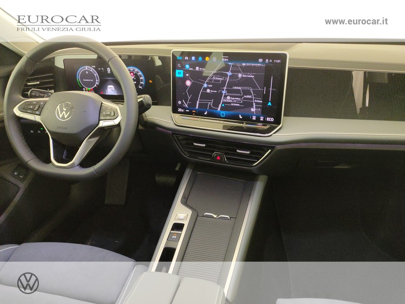 Volkswagen Passat 1.5 tsi ehybrid business 204cv dsg