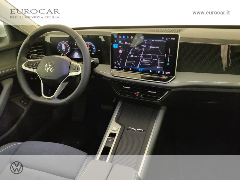 Volkswagen Passat 1.5 tsi ehybrid business 204cv dsg
