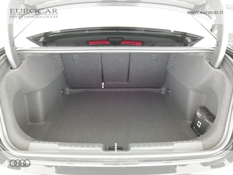 Audi A3 sedan 35 1.5 tfsi mhev s line edition s-tronic