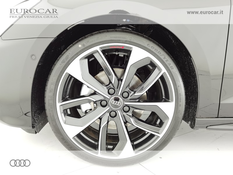 Audi A3 sedan 35 1.5 tfsi mhev s line edition s-tronic