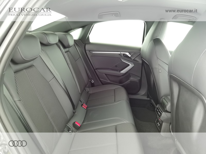 Audi A3 sedan 35 2.0 tdi s line edition s-tronic