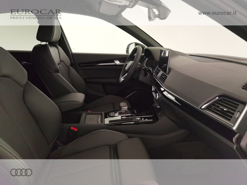 Audi Q5 sportback 40 2.0 tfsi mhev 12v identity black quattro s-tronic