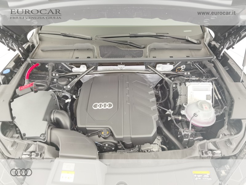 Audi Q5 sportback 40 2.0 tfsi mhev 12v identity black quattro s-tronic