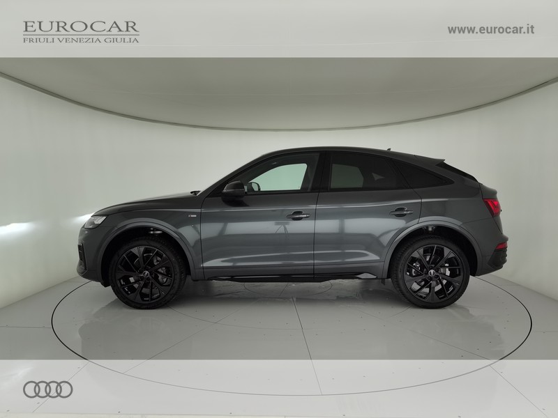 Audi Q5 sportback 40 2.0 tfsi mhev 12v identity black quattro s-tronic