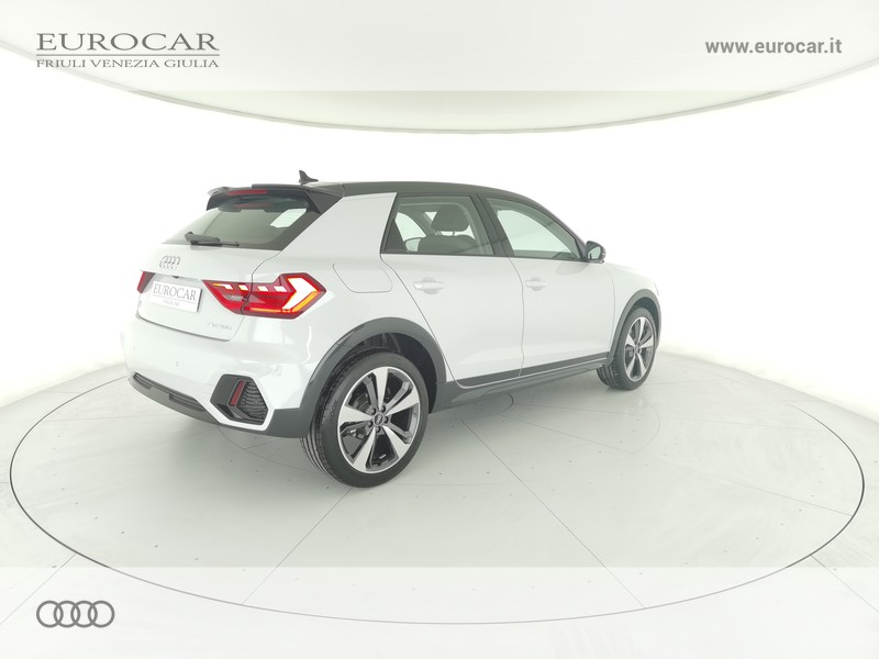 Audi A1 allstreet 30 1.0 tfsi identity contrast 116cv s tronic