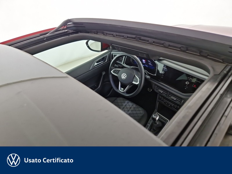 Volkswagen Taigo 1.0 tsi r-line 110cv