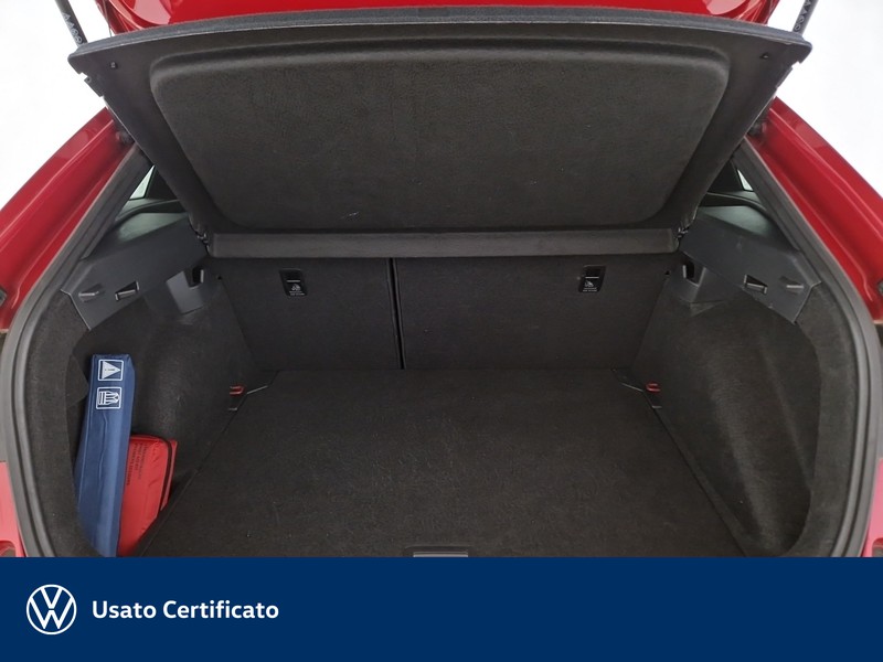 Volkswagen Taigo 1.0 tsi r-line 110cv