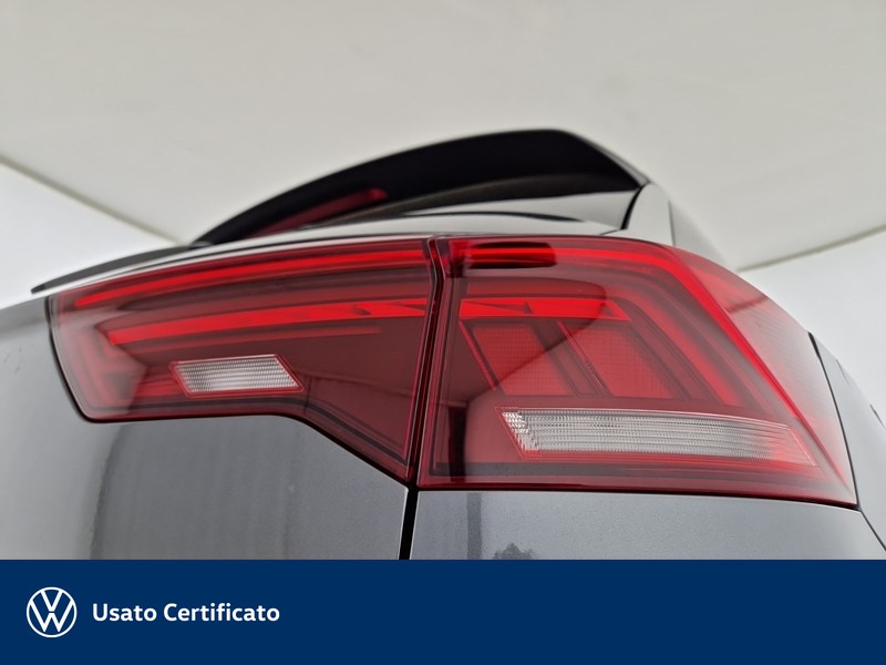 Volkswagen T-Roc 1.5 tsi r-line