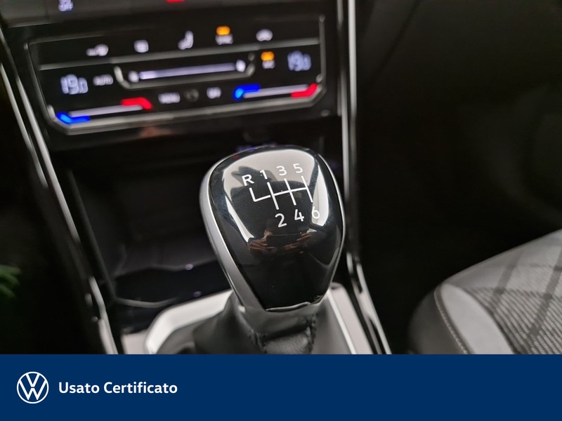 Volkswagen T-Roc 1.0 tsi r-line 110cv
