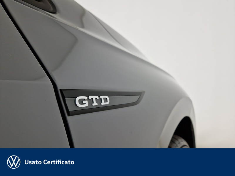 Volkswagen Golf 2.0 tdi gtd 200cv dsg