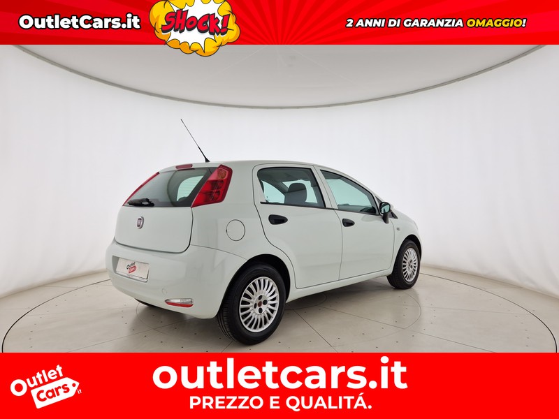 Fiat Punto 5p 1.2 young c/navi,radio