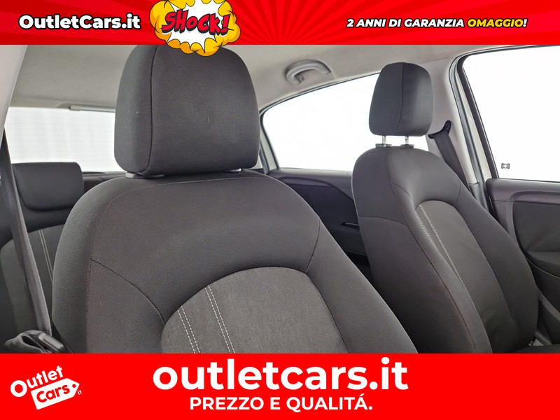 Fiat Punto 5p 1.2 young c/navi,radio