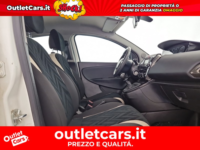 Lancia Ypsilon 1.2 silver 69cv