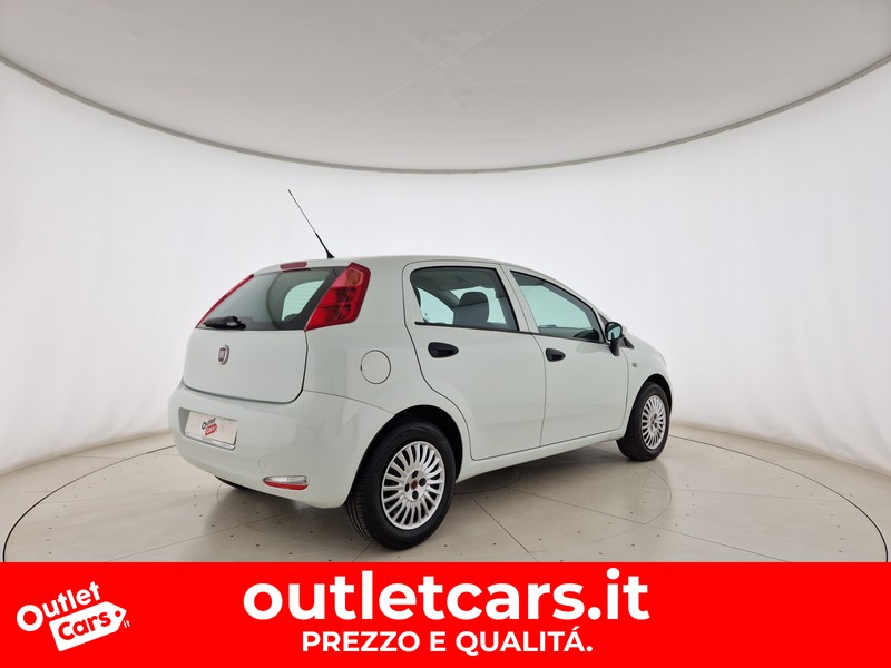 Fiat Punto 5p 1.2 young c/navi,radio