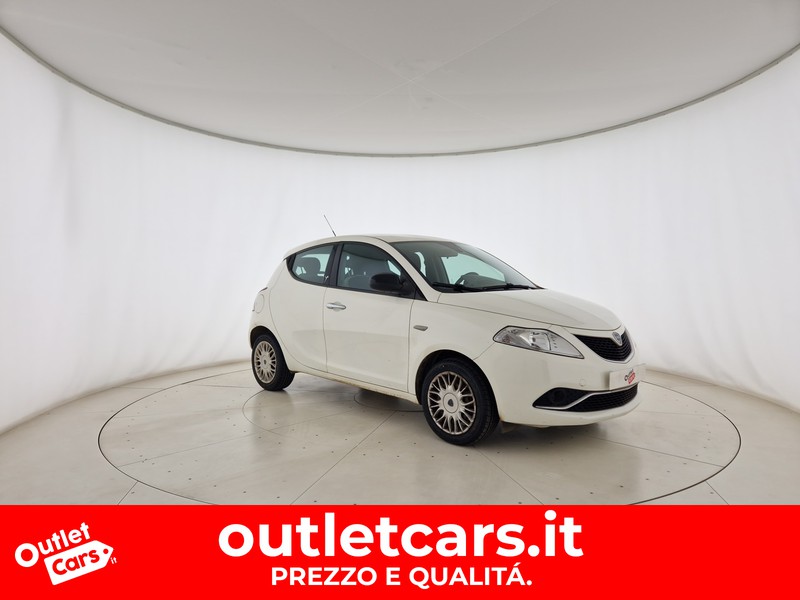 Lancia Ypsilon 1.2 silver 69cv