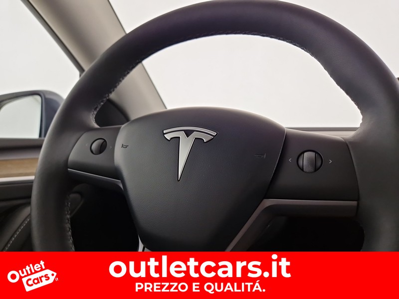 Tesla Model Y long range dual motor awd