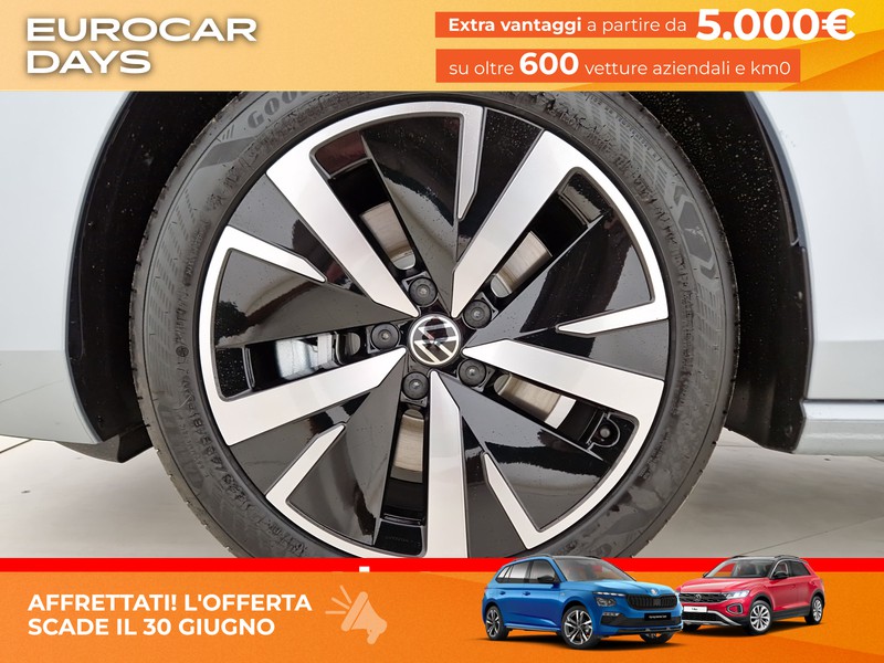 Volkswagen Passat 1.5 tsi ehybrid business 204cv dsg
