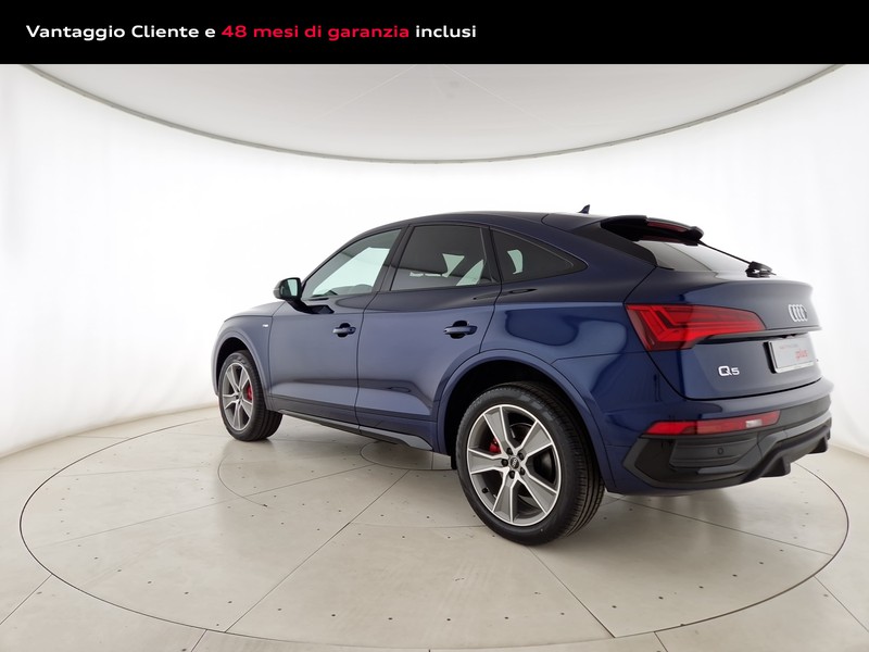 Audi Q5 sportback 40 2.0 tdi mhev 12v s line plus quattro s-tronic