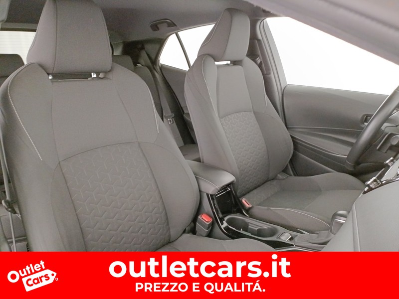 Toyota Corolla 2.0h style cvt