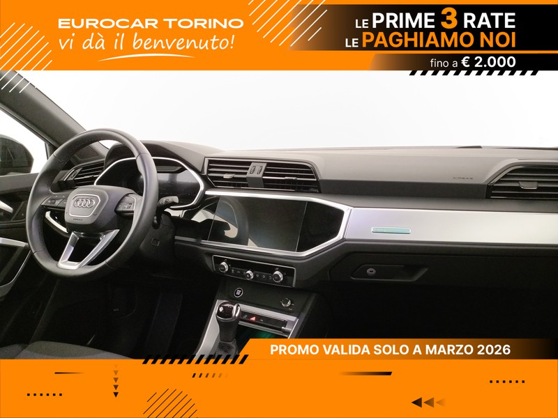 Audi Q3 35 1.5 tfsi identity black s-tronic