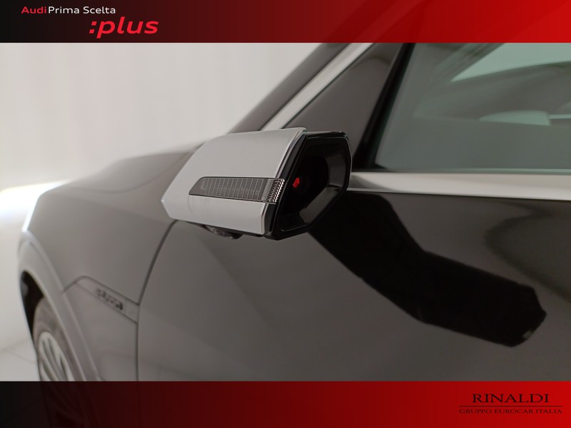 Audi Q8 e-tron 55 s line edition quattro