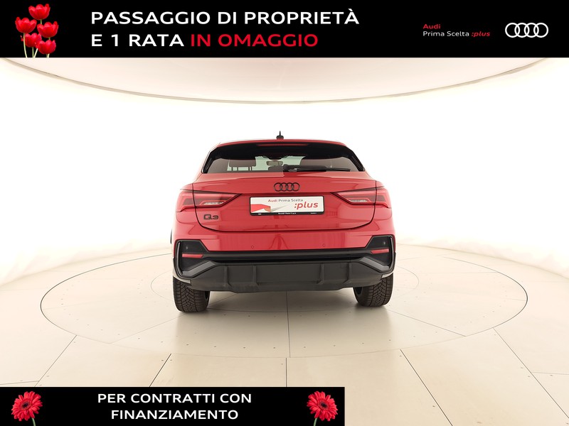 Audi Q3 sportback 35 1.5 tfsi identity black s-tronic