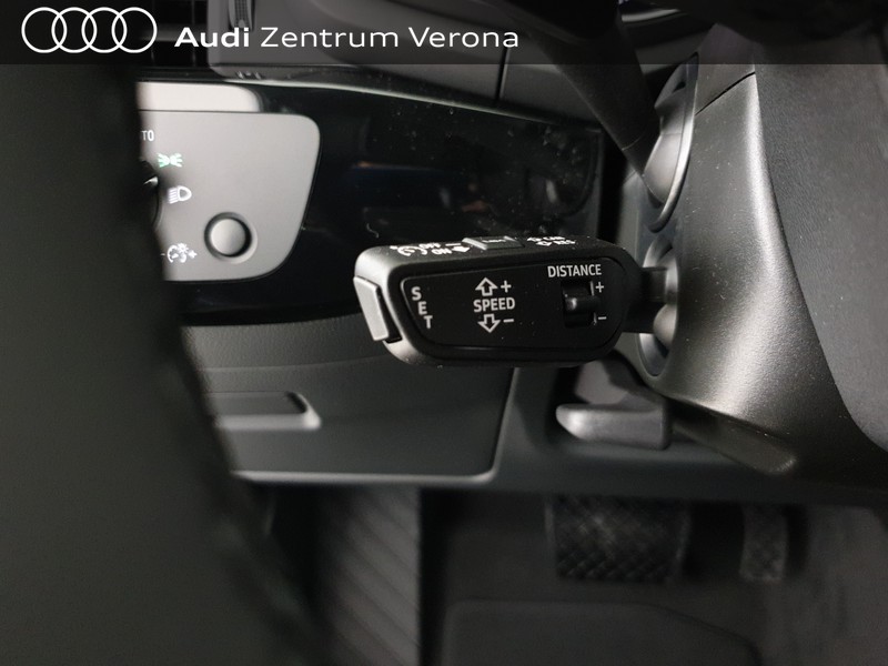 Audi A4 allroad 45TFSI 265CV Q. Str Identity Contrast L: 74.086€