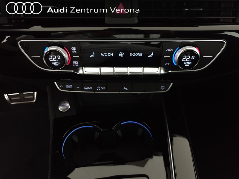 Audi A5 40g-tron 170CV Str S line Edition Listino: 69.822€