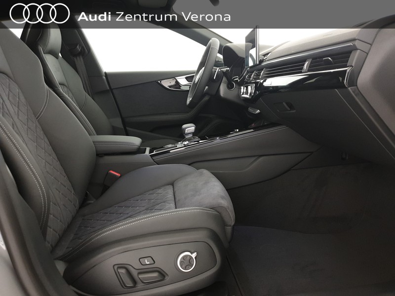 Audi RS5 2.9TFSI 450CV Q. tiptr Listino: 115.351€