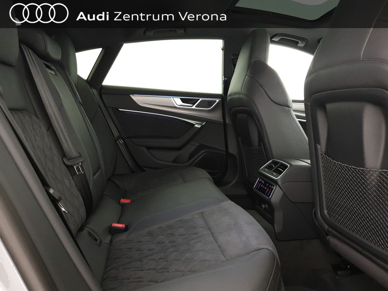Audi RS7 4.0TFSI 600CV Q. tiptr Listino: 178.963€