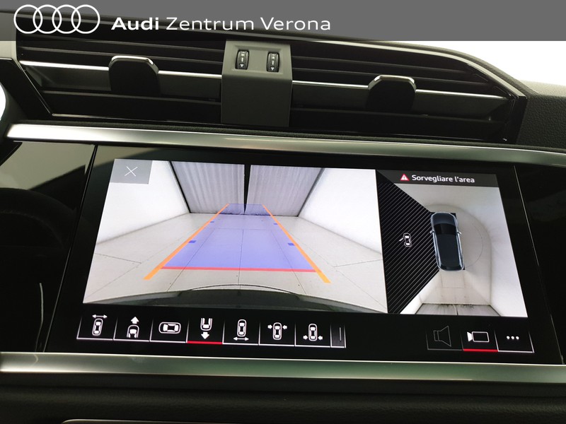 Audi RSQ3 2.5TFSI 400CV S tronic 10 years Listino: 106.378€