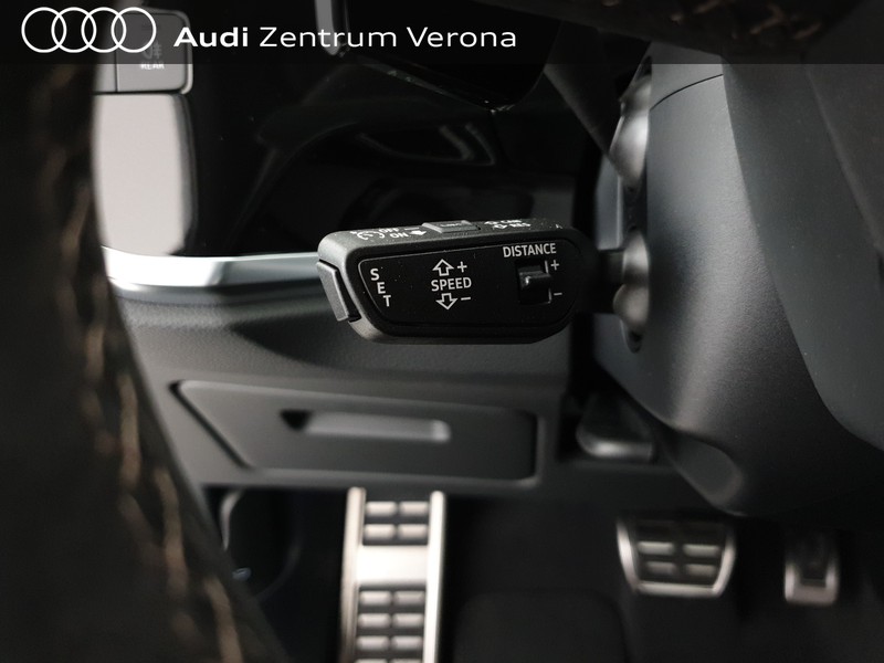 Audi RSQ3 2.5TFSI 400CV S tronic 10 years Listino: 106.378€