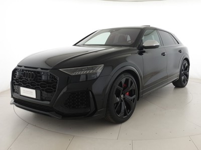 Audi RSQ8